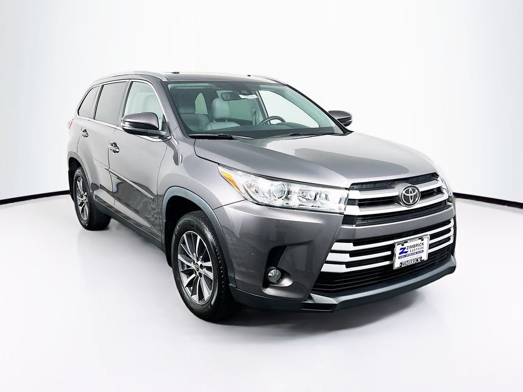Used 2019 Toyota Highlander XLE w/ Protection Package #3 AWD/4WD image 1