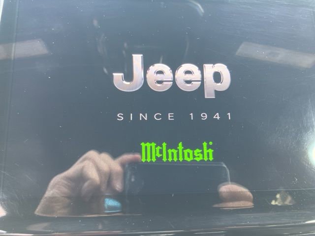 Used 2023 Jeep Grand Cherokee Summit w/ Advanced Protech Group IV image 9