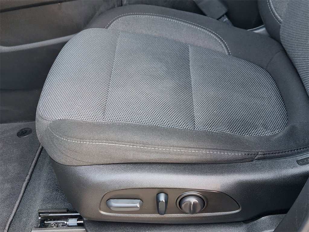 Certified 2023 Chevrolet Traverse LT image 23