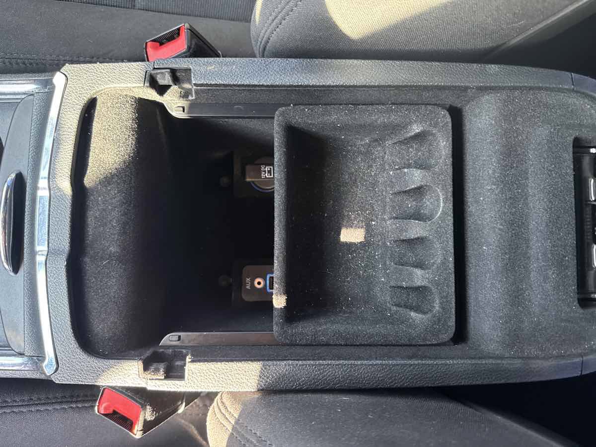 Used 2014 Dodge Charger SE RWD image 33