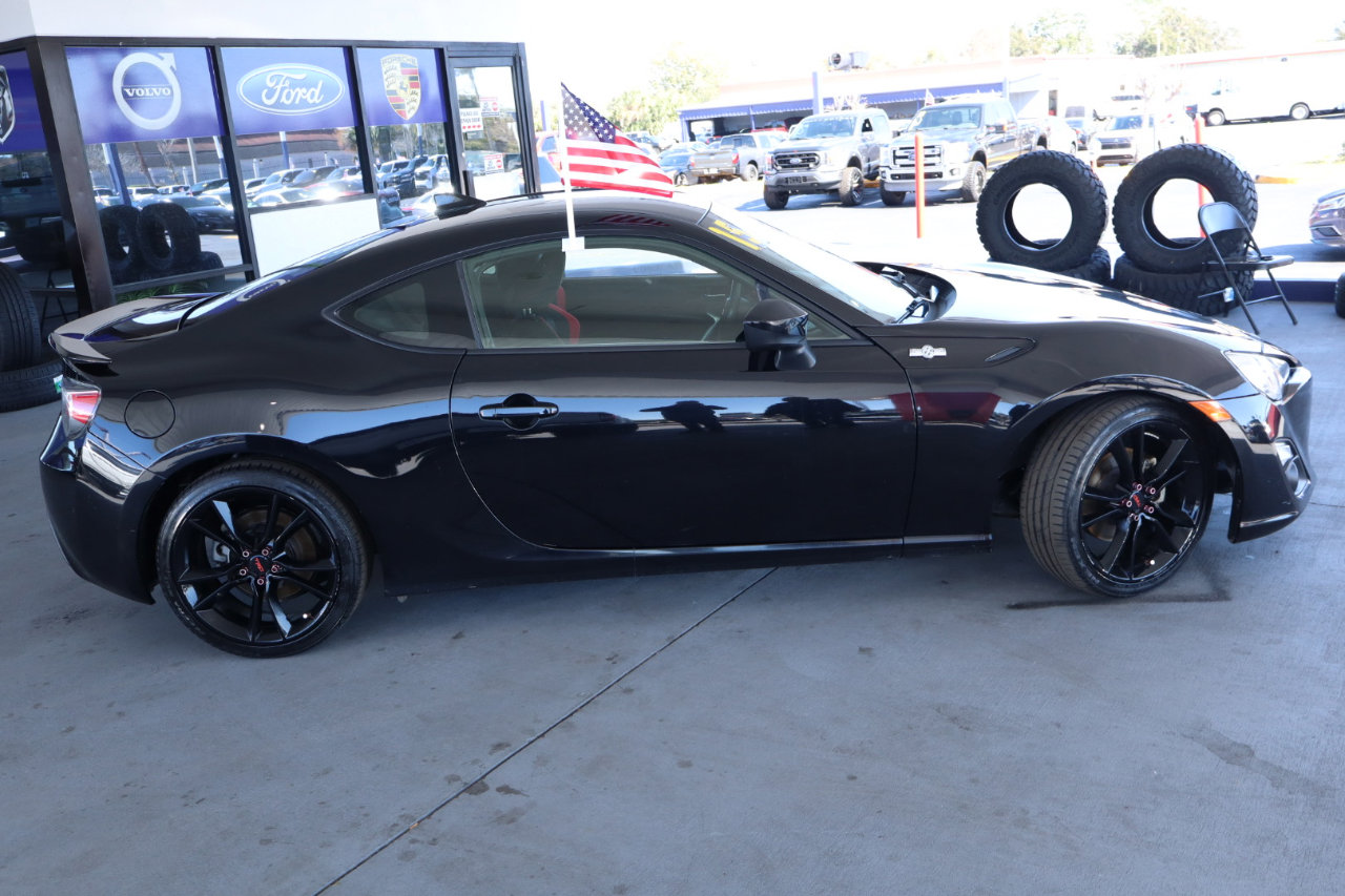 Used 2016 Scion FR-S image 4