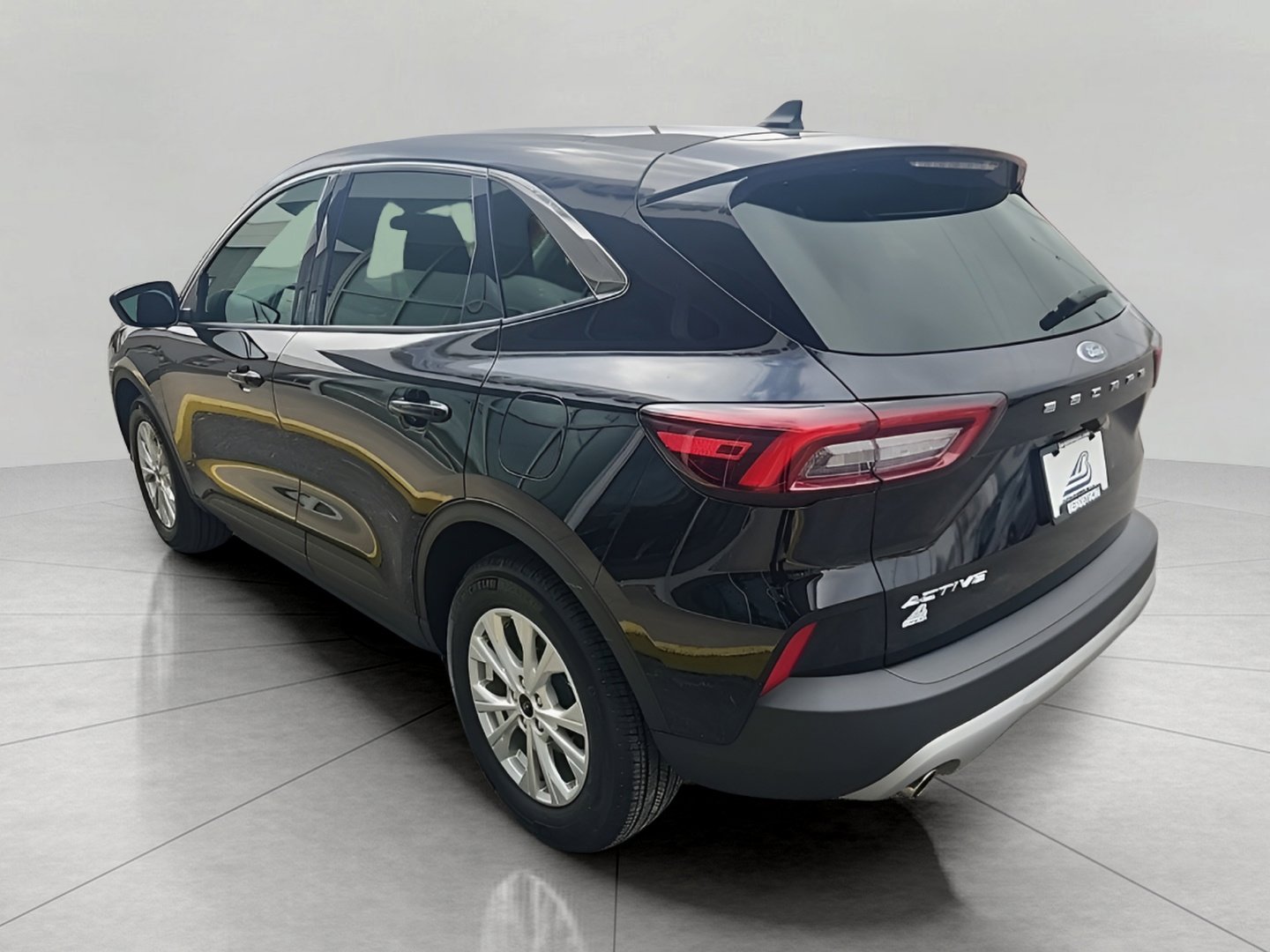 Certified 2023 Ford Escape Active w/ Cold Weather Package FWD image 11