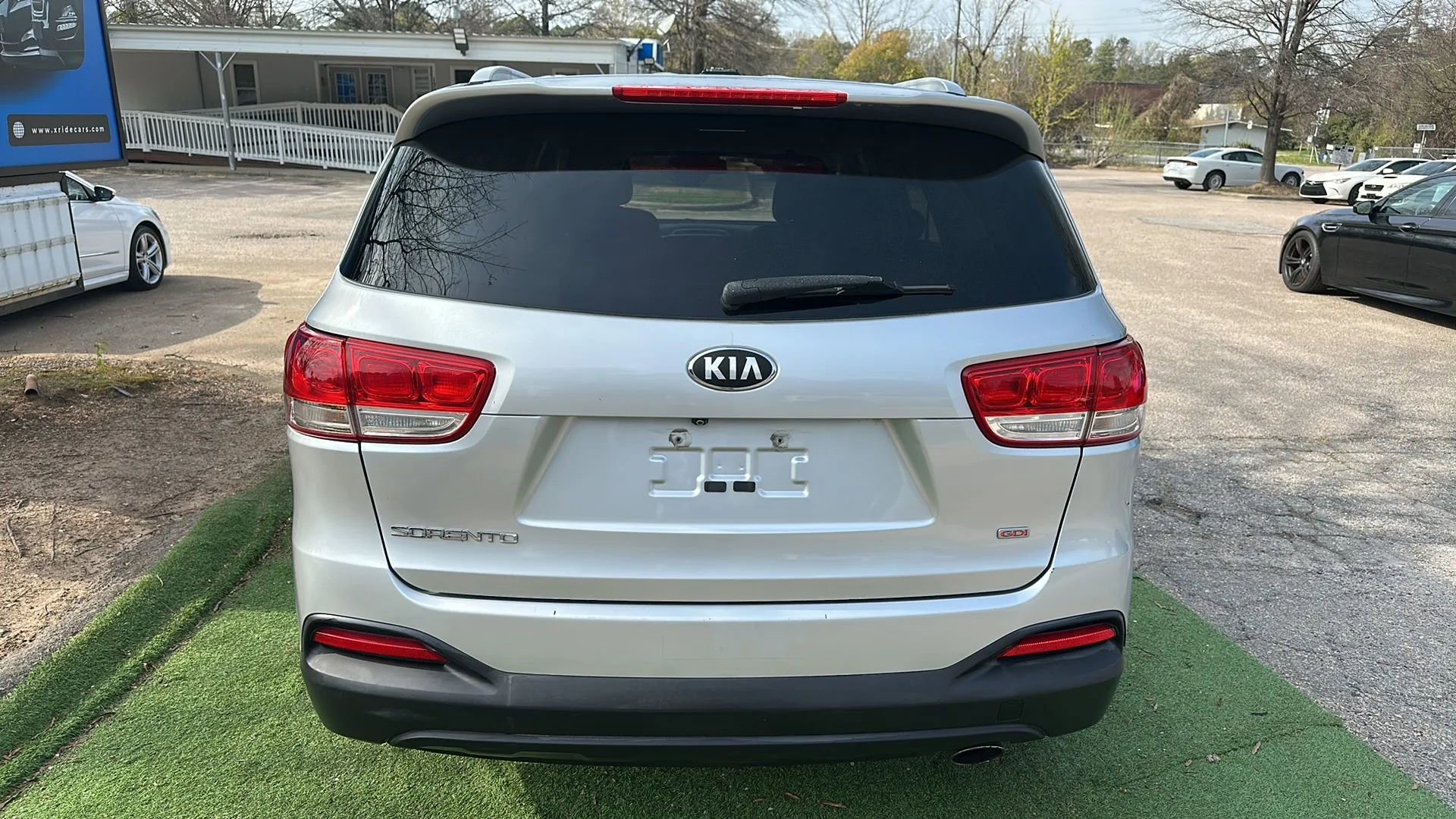 Used 2016 Kia Sorento LX image 7