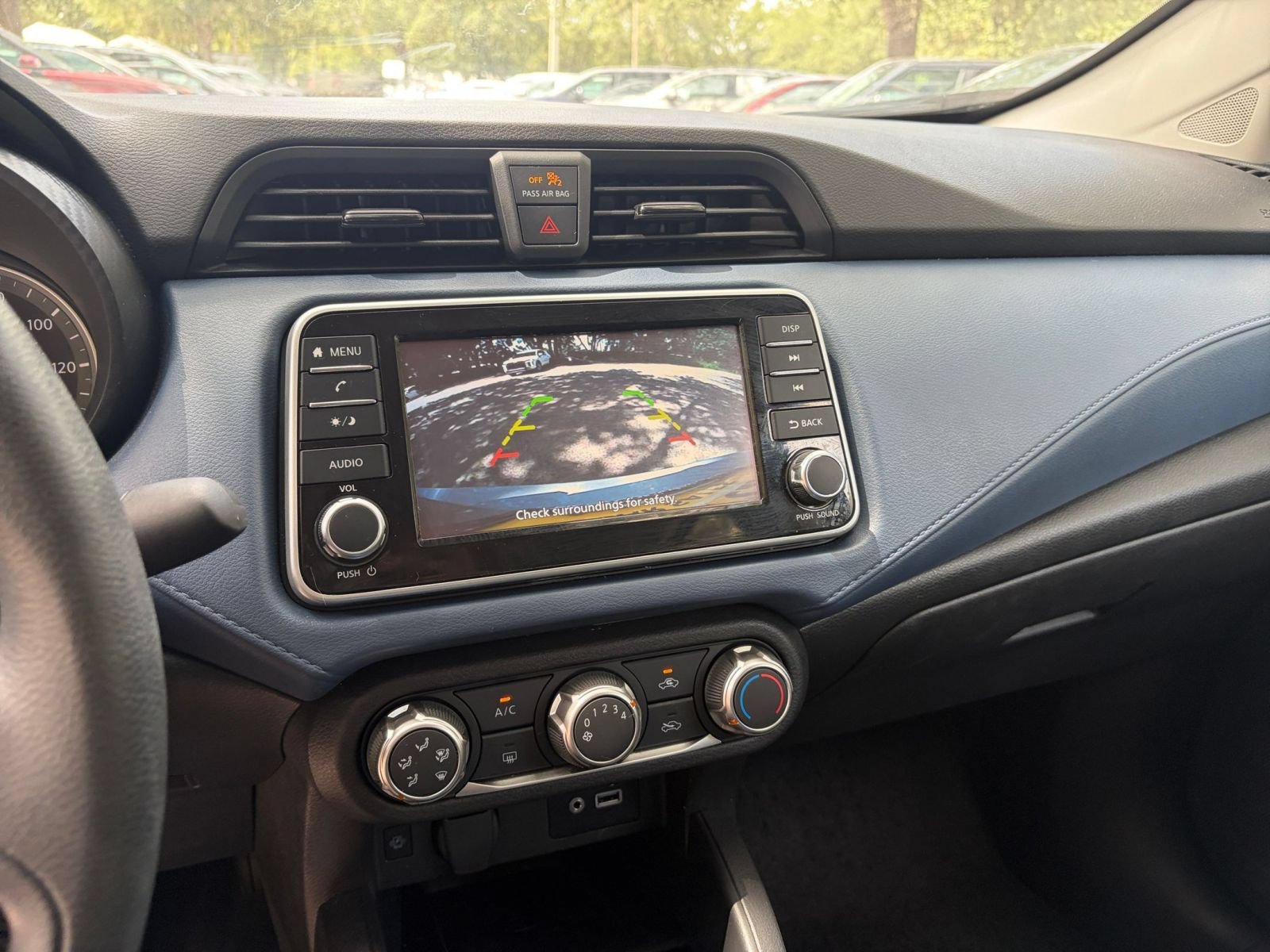 Used 2025 Nissan Versa SV FWD image 16