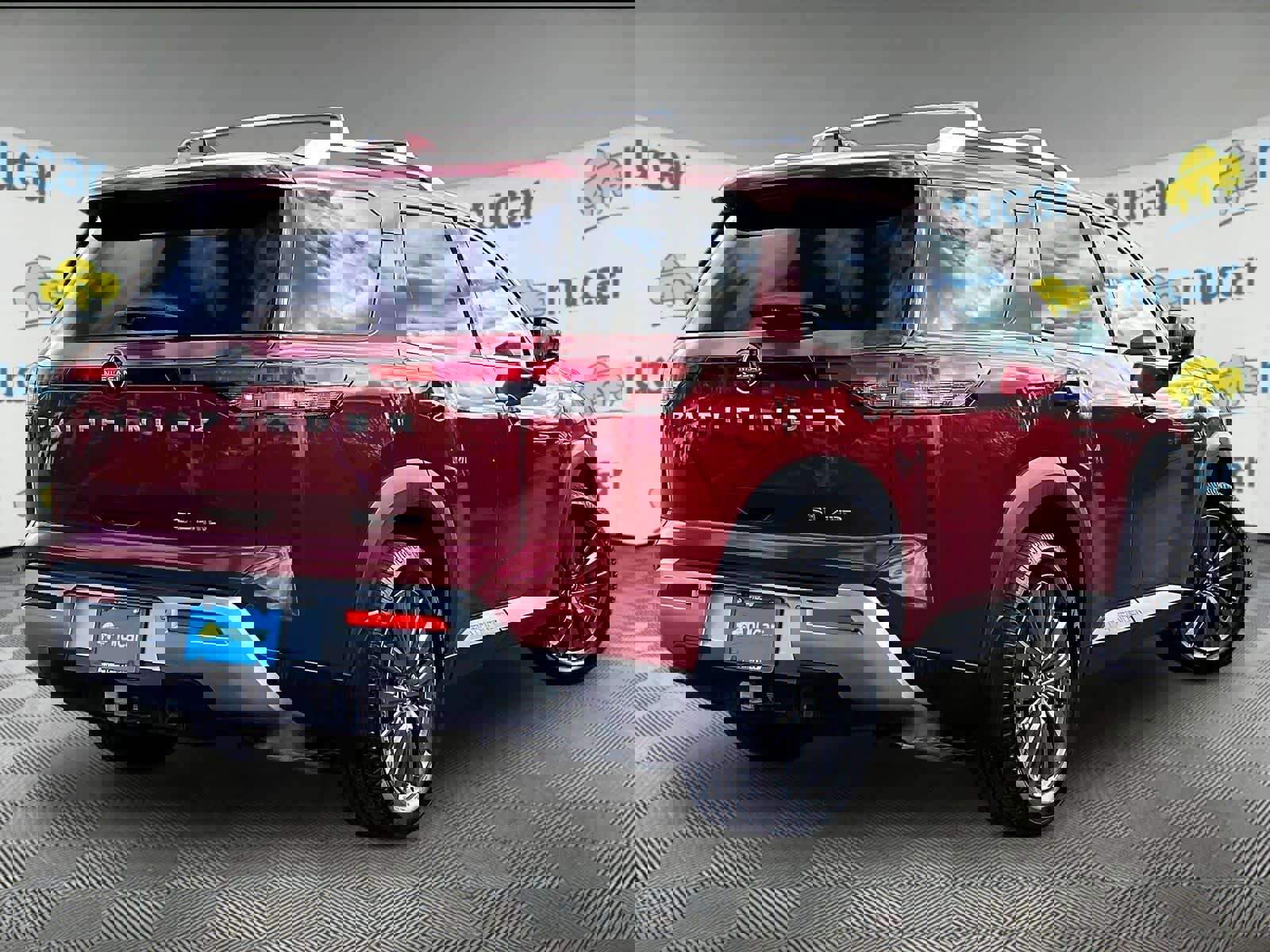 Used 2022 Nissan Pathfinder SL w/ SL Premium Package AWD/4WD image 6