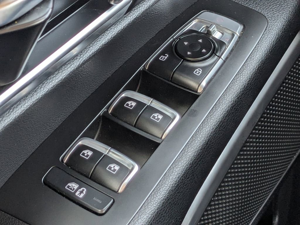 Used 2024 Kia Telluride EX w/ EX Captain's Chair Package image 34