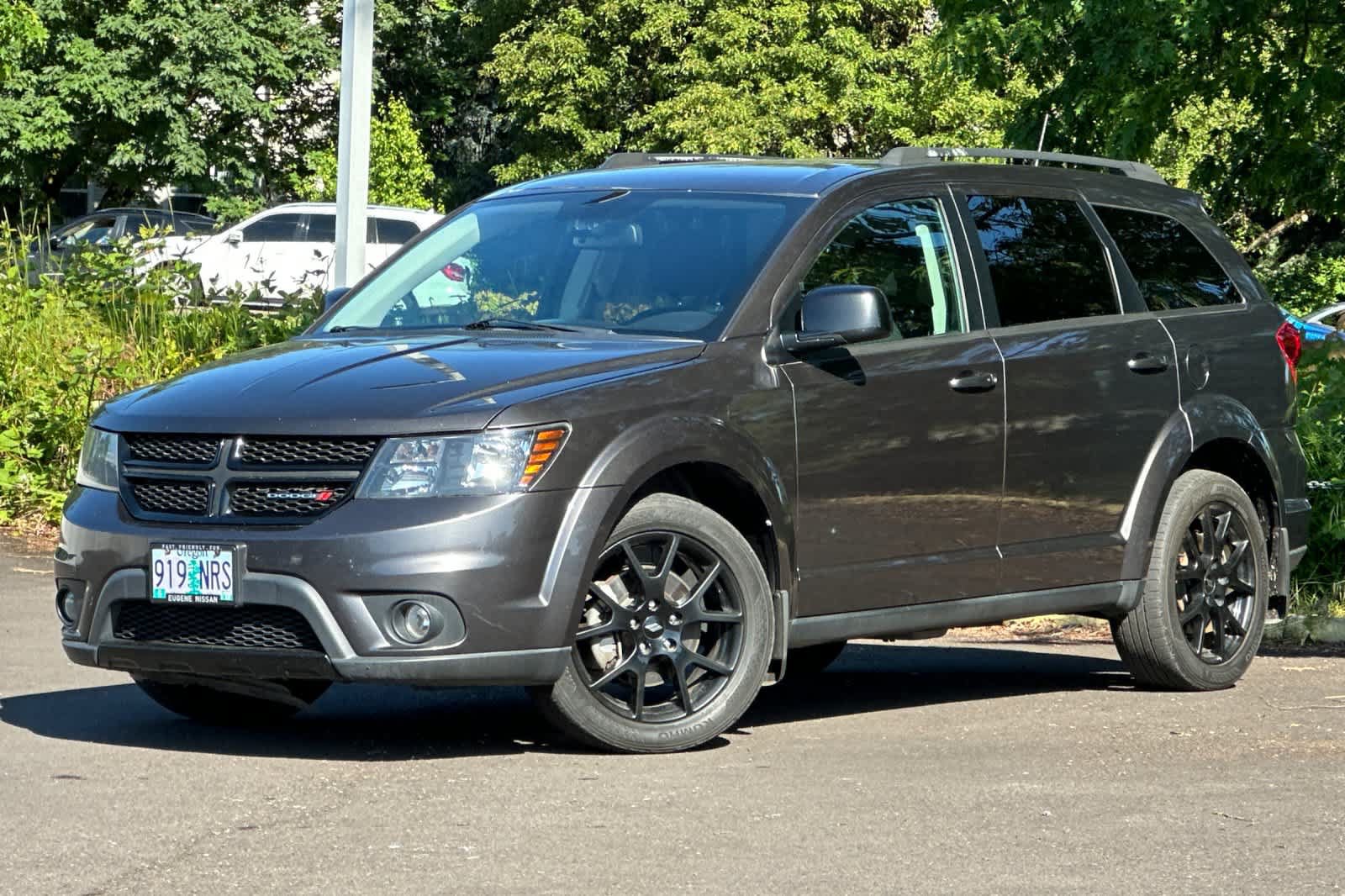 Used 2019 Dodge Journey SE w/ Premium Group FWD image 1