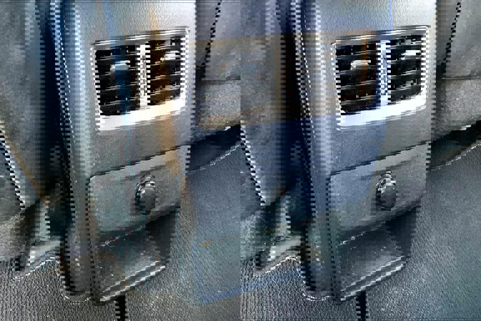 Used 2019 Lexus RX 350L w/ Premium Package image 33