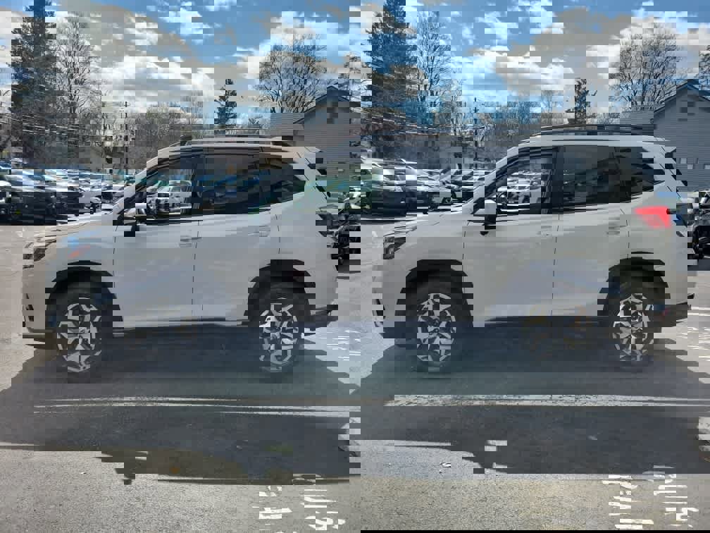 Used 2019 Subaru Forester Premium w/ All-Weather Package image 7