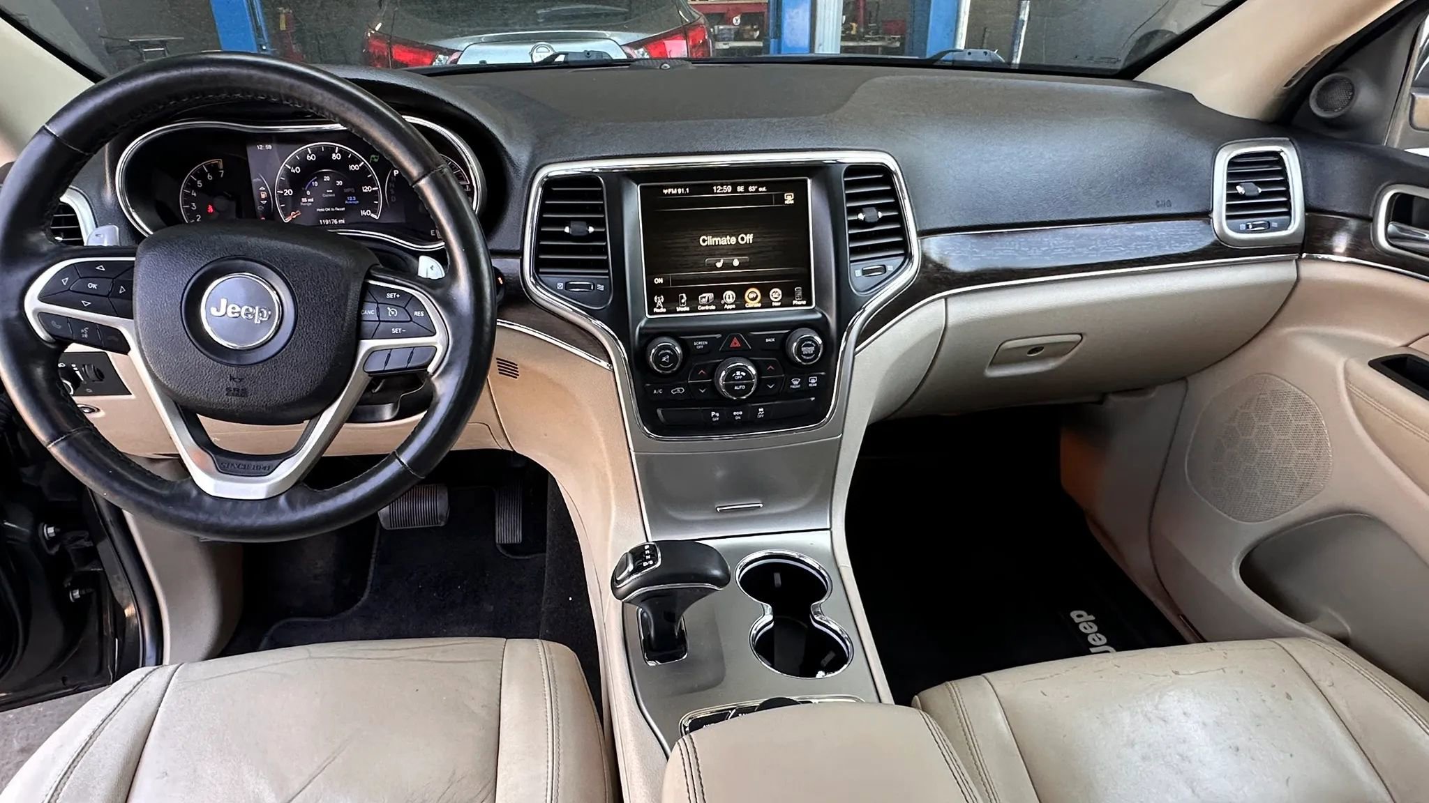 Used 2014 Jeep Grand Cherokee Limited image 21