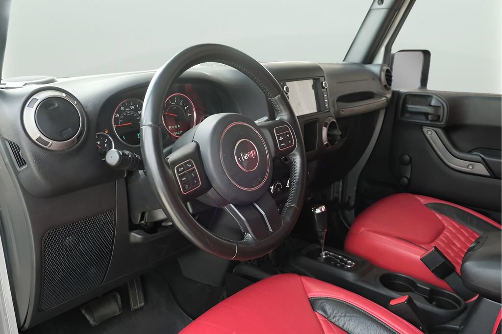 Used 2016 Jeep Wrangler Unlimited Sport w/ Connectivity Group AWD/4WD image 15