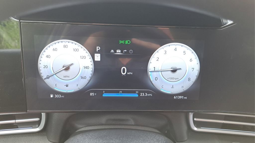 Used 2024 Hyundai Elantra SEL FWD image 30