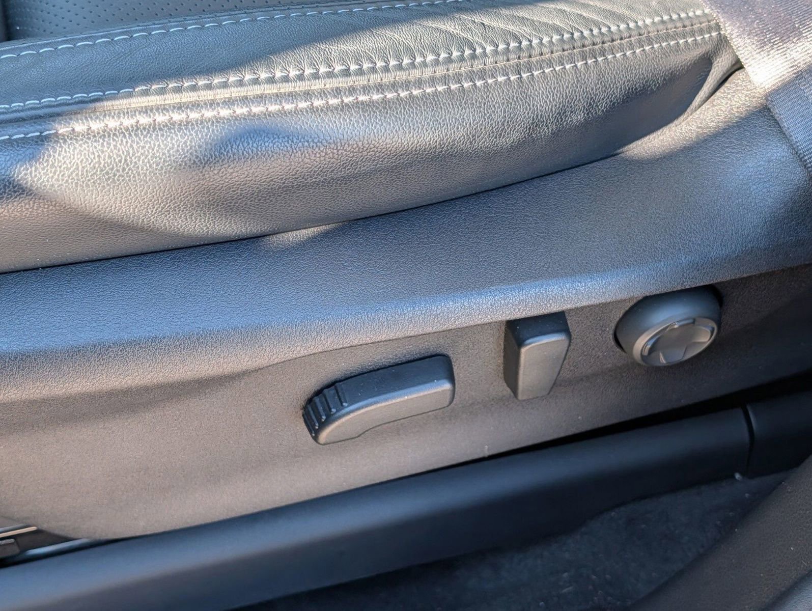 Used 2025 Subaru Ascent Touring image 21