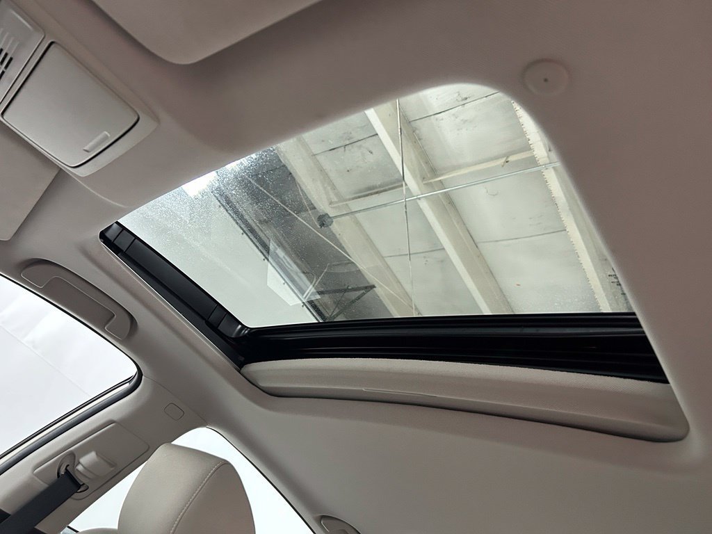 Used 2018 Honda Accord EX image 18