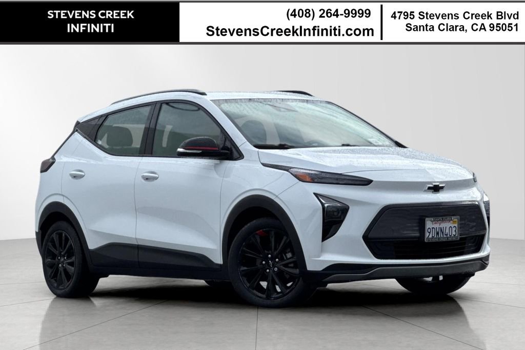 Used 2023 Chevrolet Bolt EUV LT w/ Convenience Package image 1