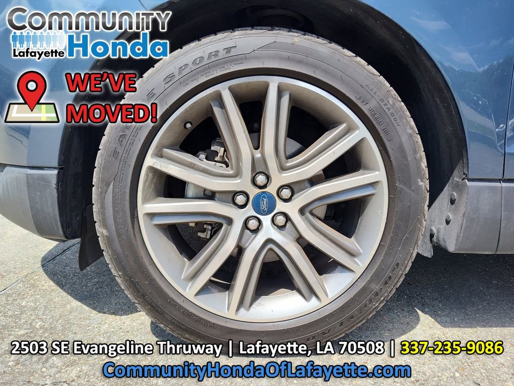 Used 2019 Ford Edge Titanium FWD image 17