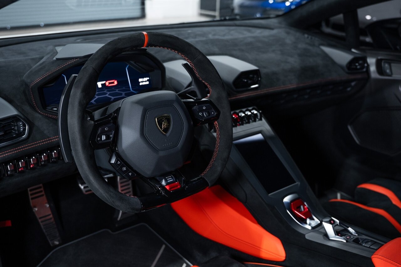 Used 2022 Lamborghini Huracan STO RWD image 49