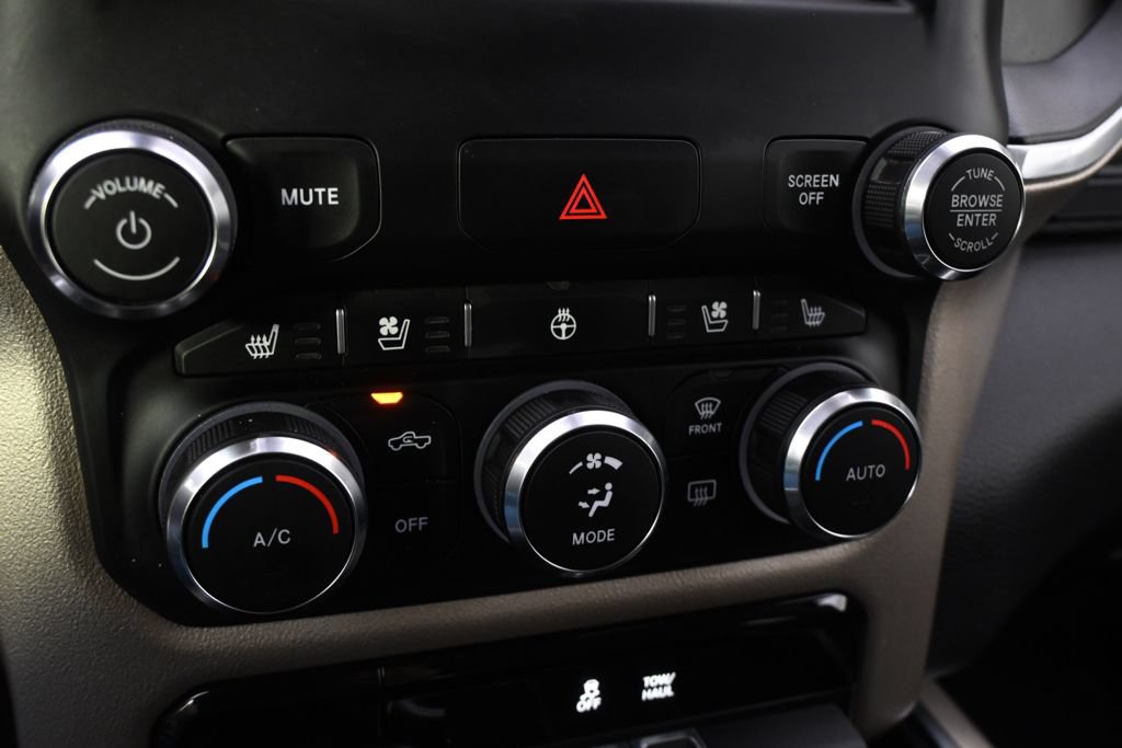 Used 2020 RAM 1500 Laramie AWD/4WD image 31