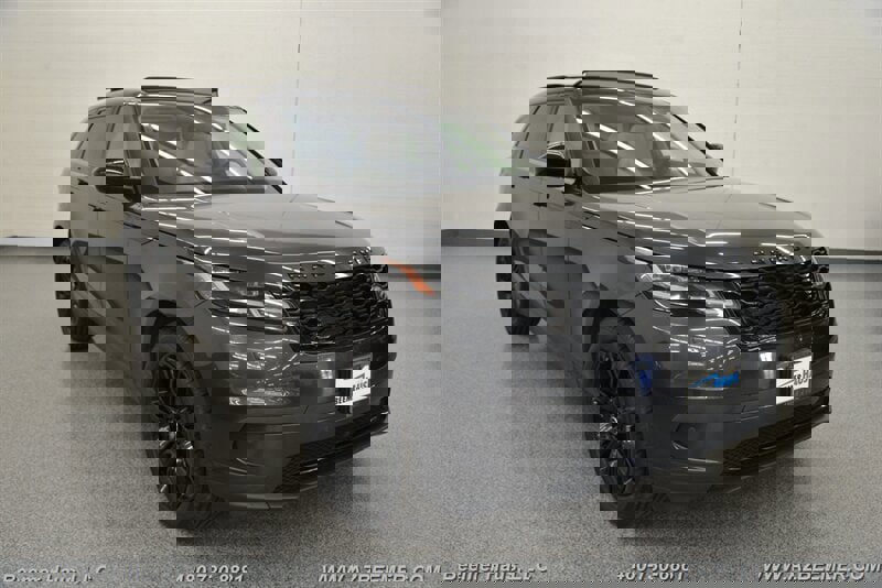 Used 2020 Land Rover Range Rover Velar S image 6