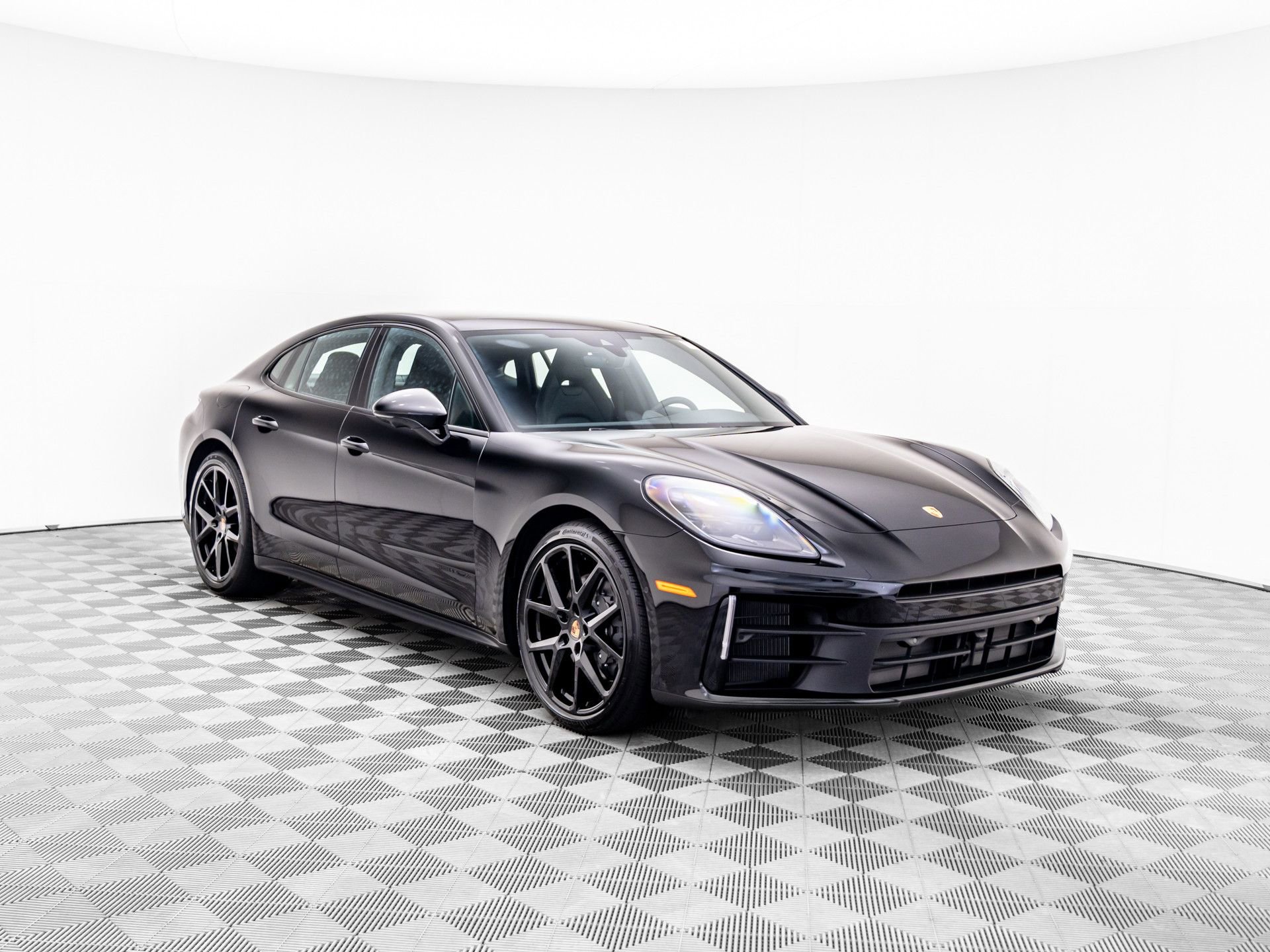New 2025 Porsche Panamera 4 image 6