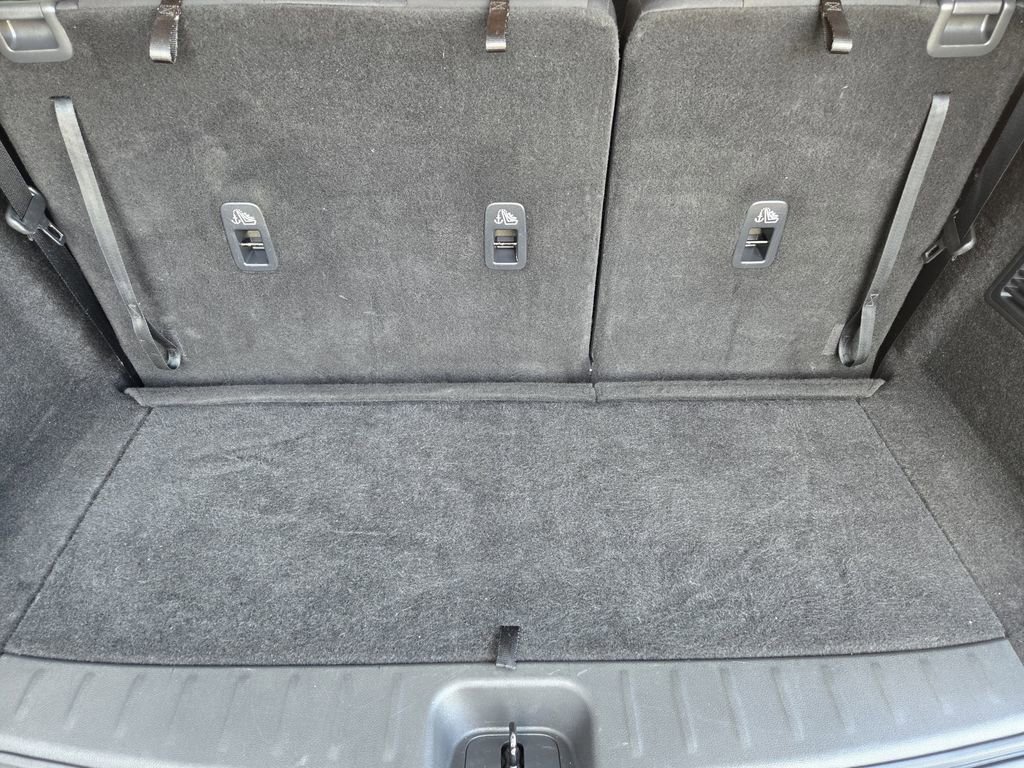 Used 2025 Nissan Pathfinder SV image 22