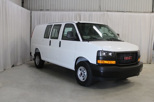 New 2026 GMC Savana 2500 w/ Driver Convenience Package RWD image 25