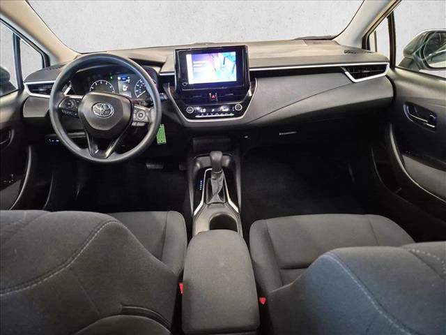 Used 2025 Toyota Corolla LE FWD image 17