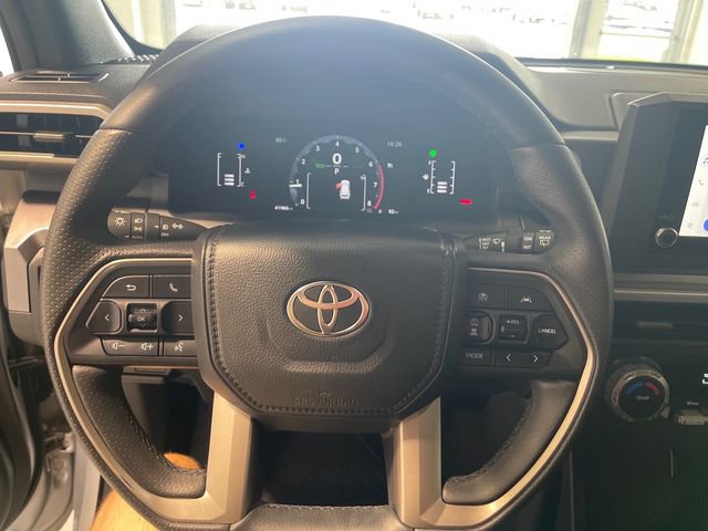 Used 2025 Toyota 4Runner SR5 AWD/4WD image 8