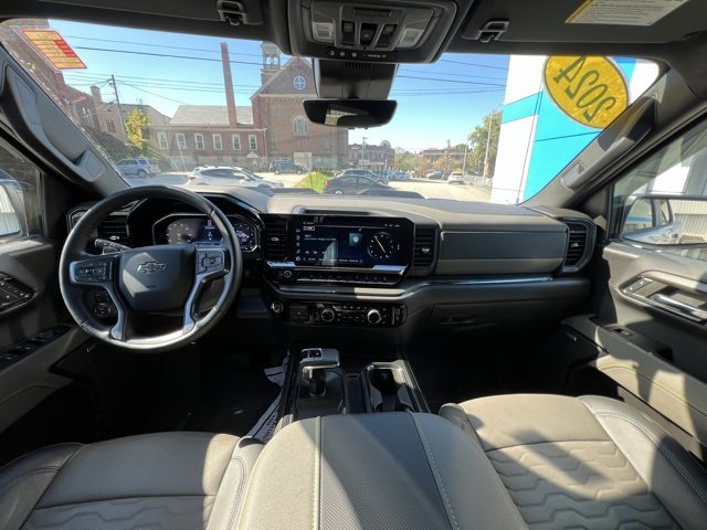 Used 2024 Chevrolet Silverado 1500 ZR2 w/ Technology Package image 28