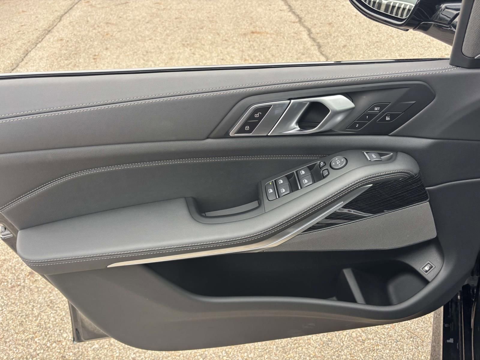 New 2026 BMW X5 xDrive50e AWD/4WD image 11