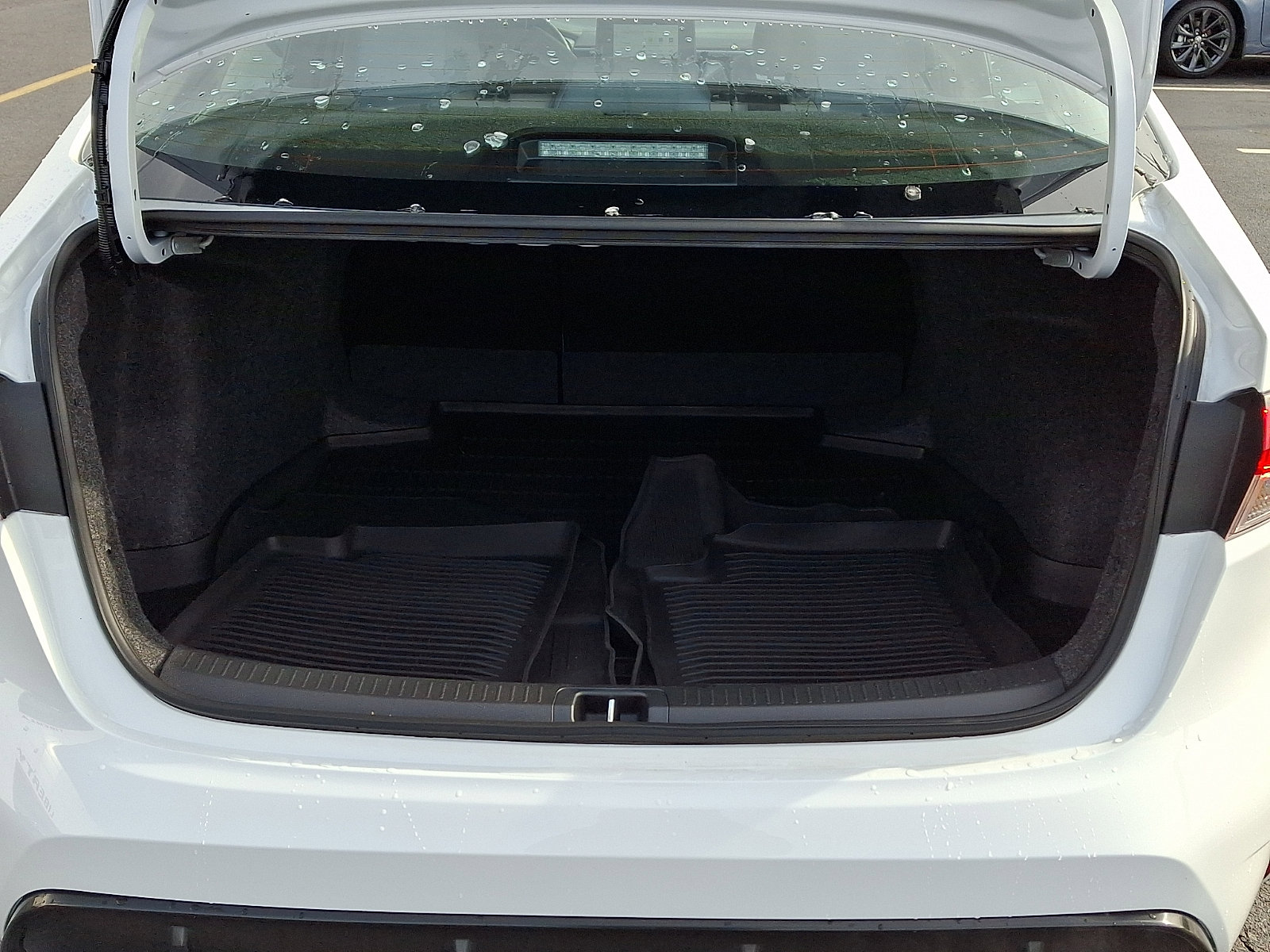 Used 2025 Toyota Corolla SE w/ Convenience Package image 29