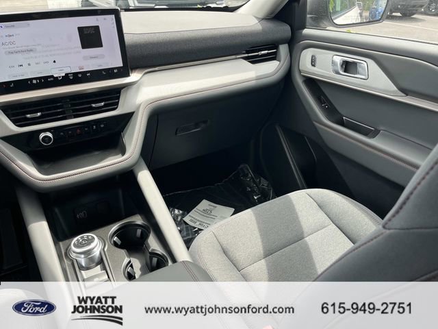 New 2026 Ford Explorer Active image 13