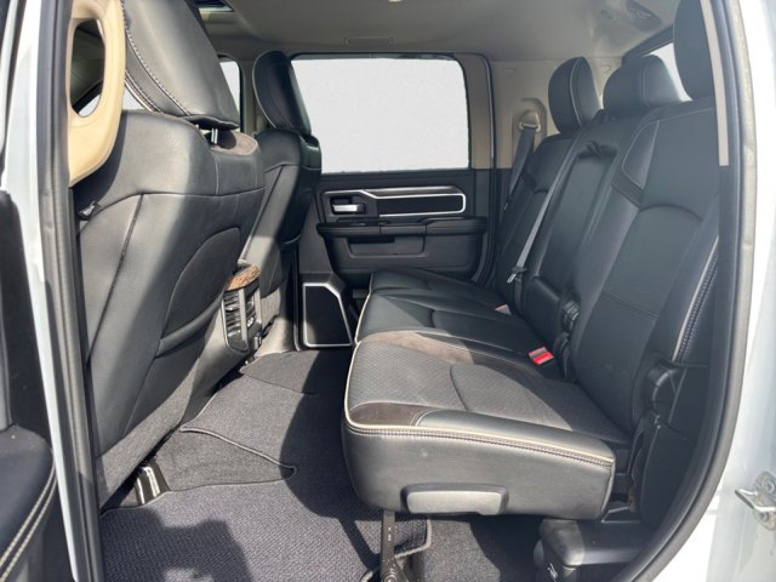 Used 2020 RAM 2500 Laramie image 18