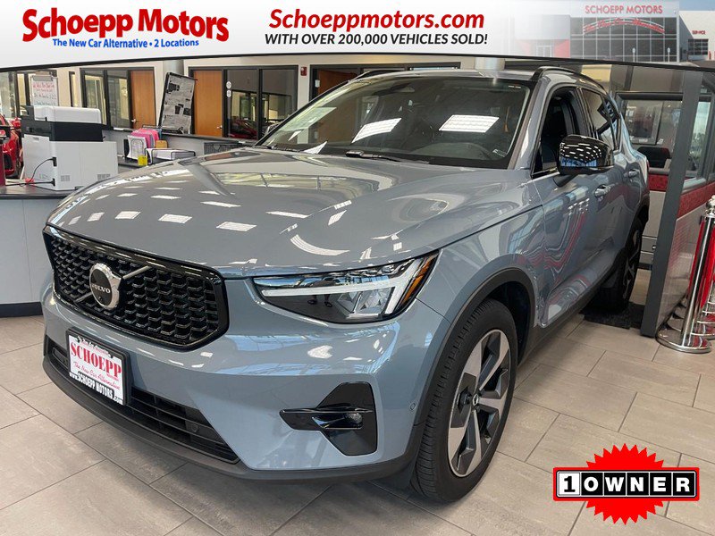 Used 2023 Volvo XC40 B5 Ultimate AWD/4WD image 1