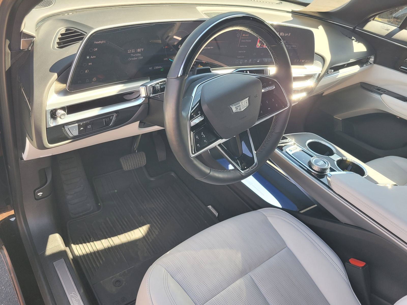 Certified 2024 Cadillac Lyriq Sport AWD/4WD image 8