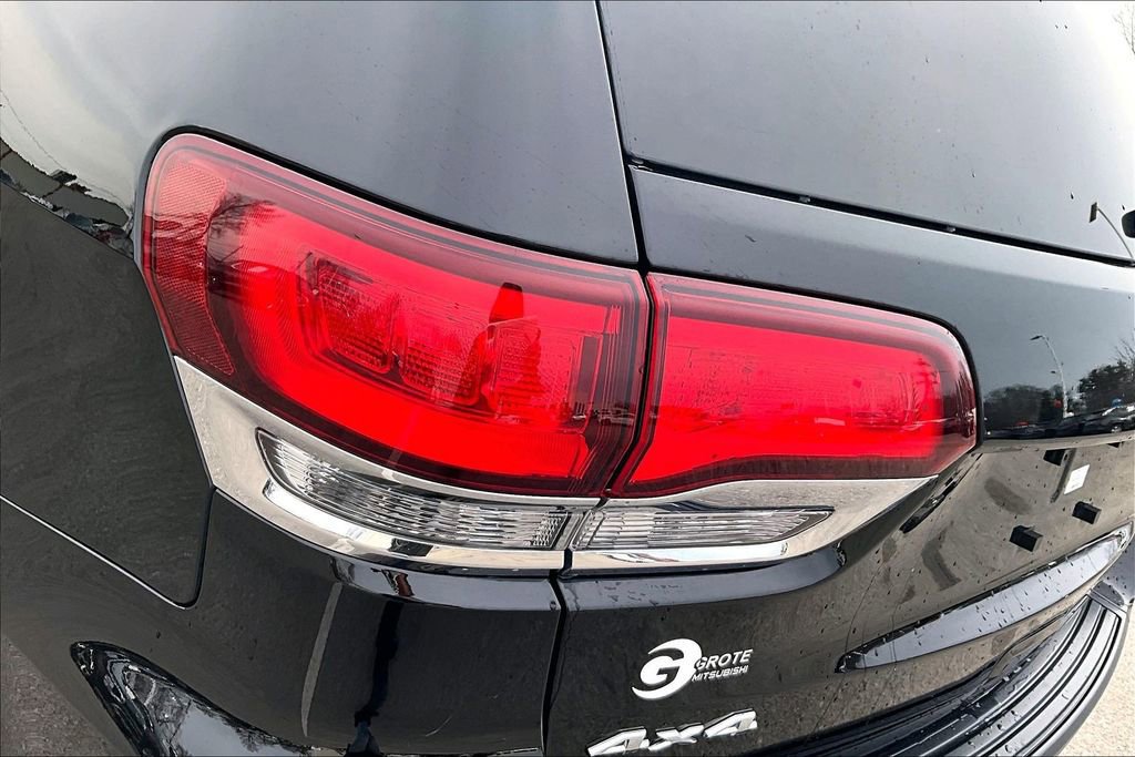 Used 2022 Jeep Grand Cherokee Laredo E image 31