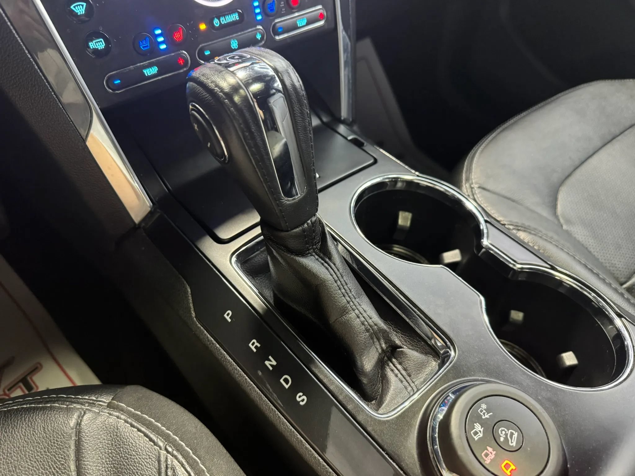 Used 2019 Ford Explorer Limited w/ Class III Trailer Tow Package AWD/4WD image 22