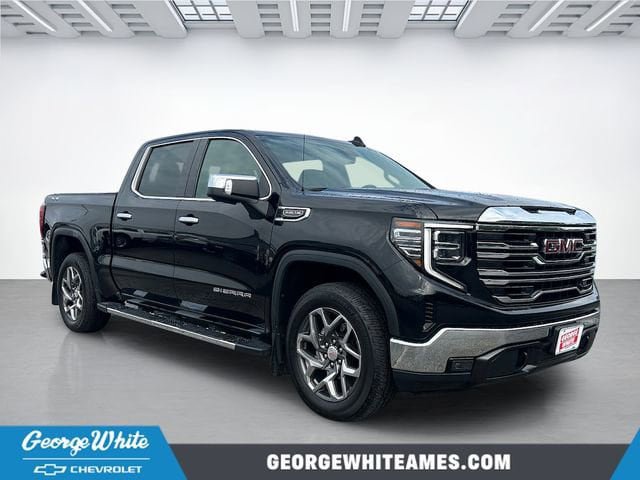 Used 2022 GMC Sierra 1500 SLT w/ SLT Convenience Package AWD/4WD image 1