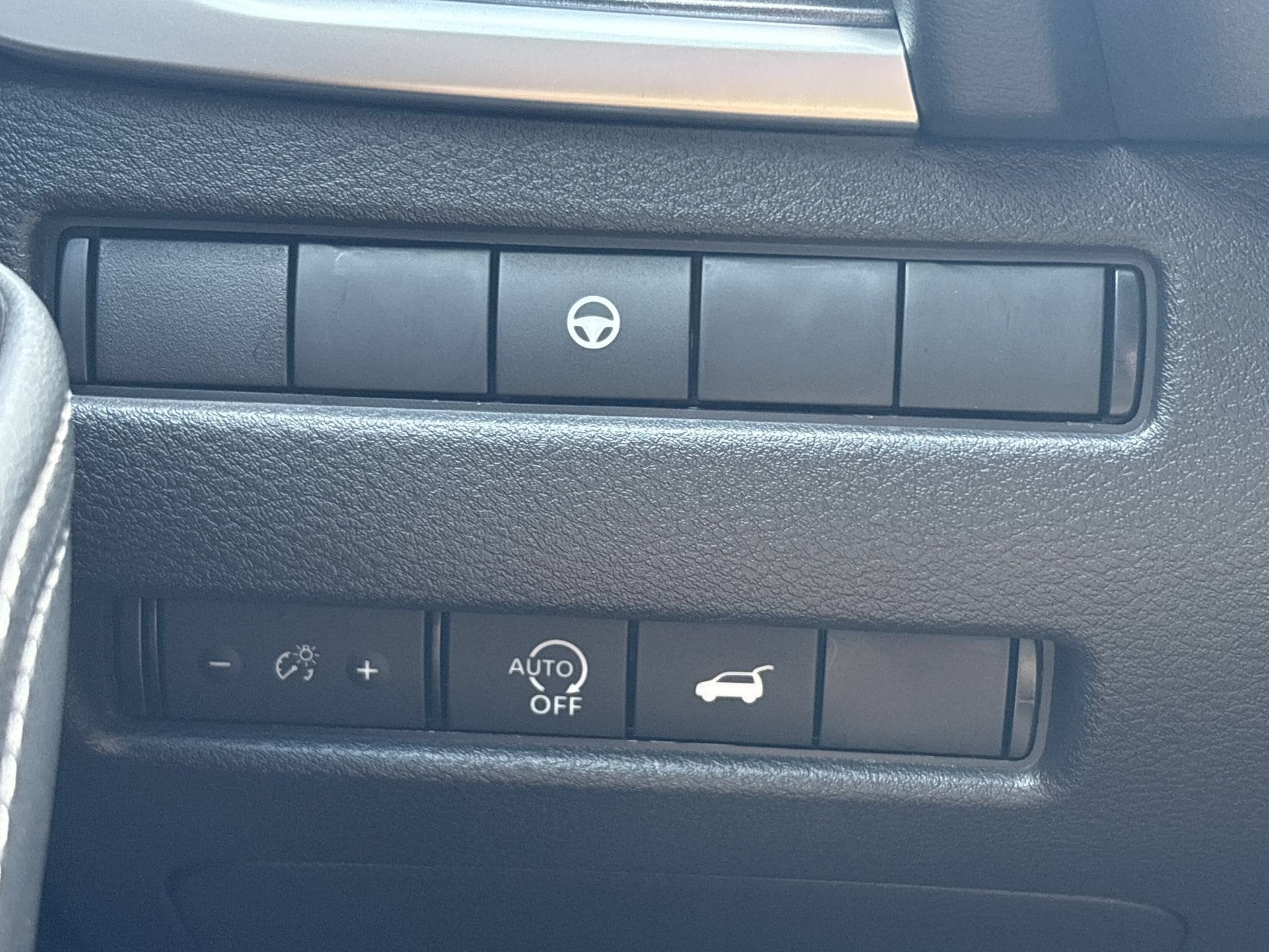 Used 2026 Nissan Rogue Dark Armor FWD image 13