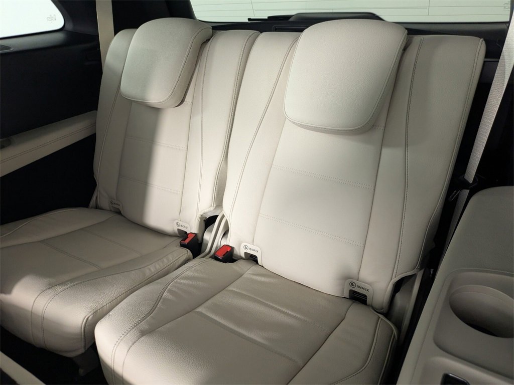 New 2026 Mercedes-Benz GLS 580 4MATIC image 14