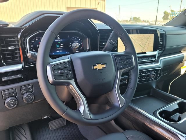 New 2026 Chevrolet Silverado 2500 LTZ w/ LTZ Premium Package AWD/4WD image 11