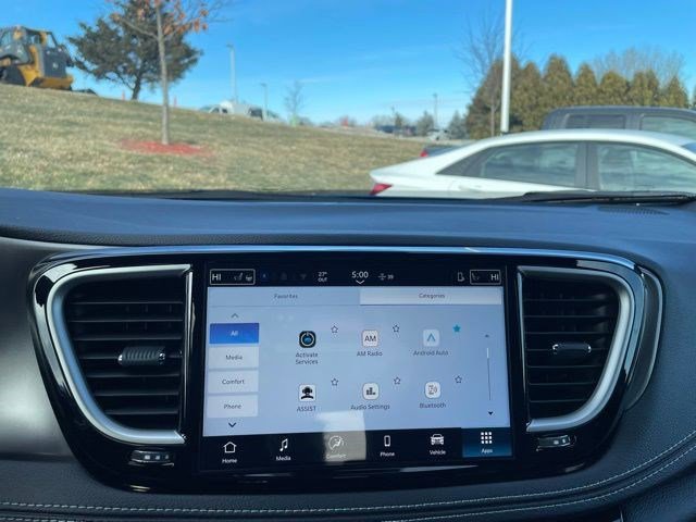 New 2026 Chrysler Pacifica Select w/ S Appearance Package image 20