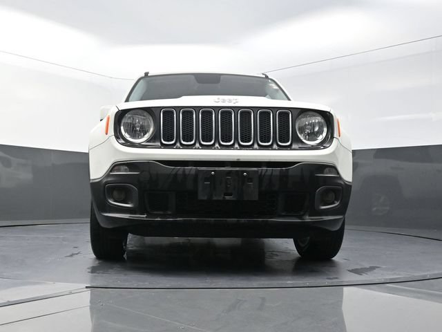Used 2017 Jeep Renegade Latitude AWD/4WD image 32