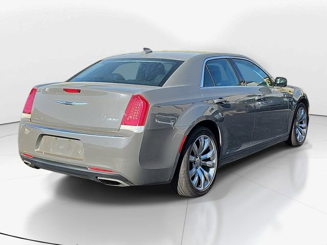 Used 2017 Chrysler 300 Limited image 3