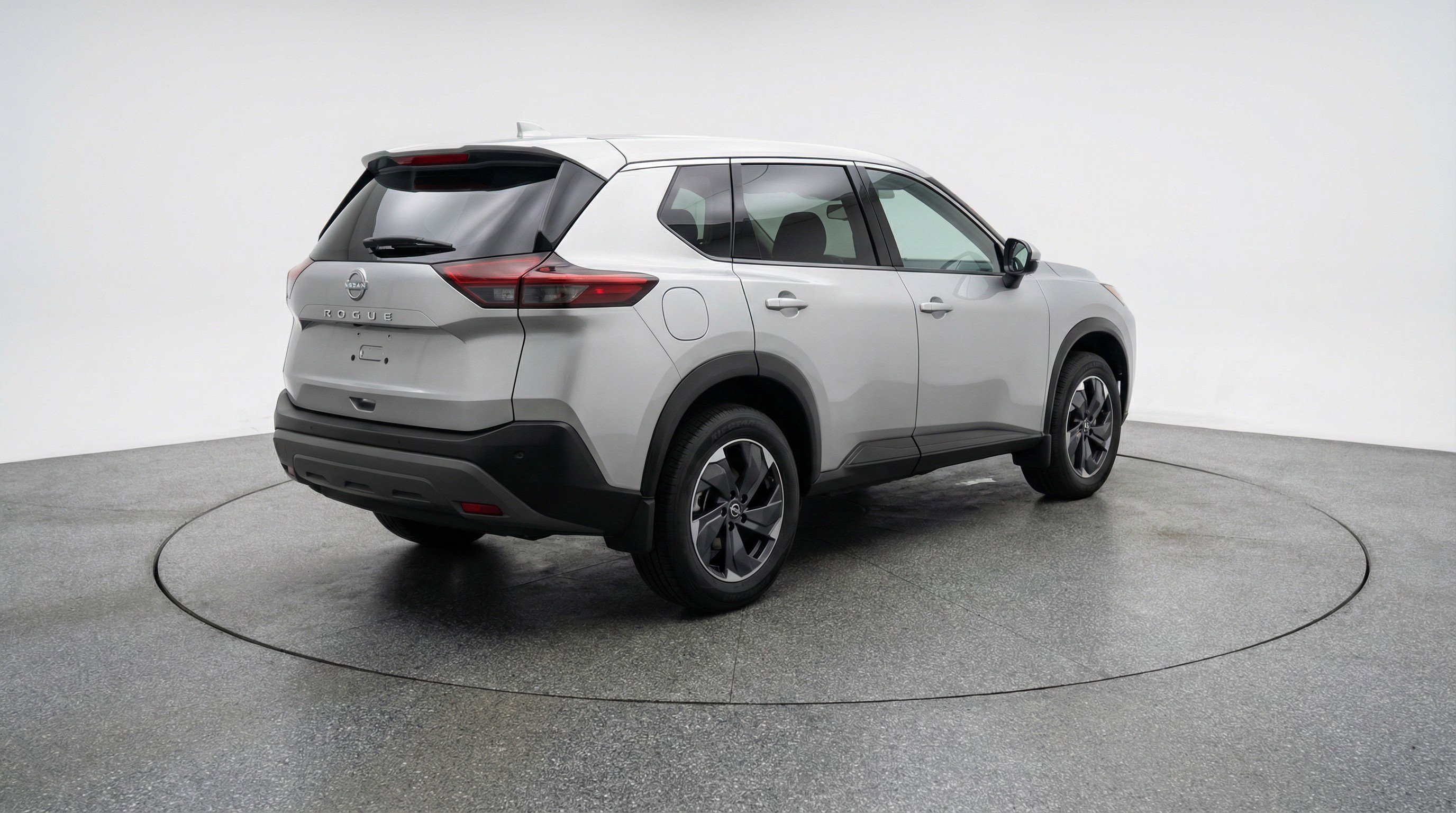Used 2025 Nissan Rogue SV AWD/4WD image 9