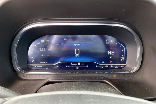 Used 2024 Chevrolet Suburban Premier image 10