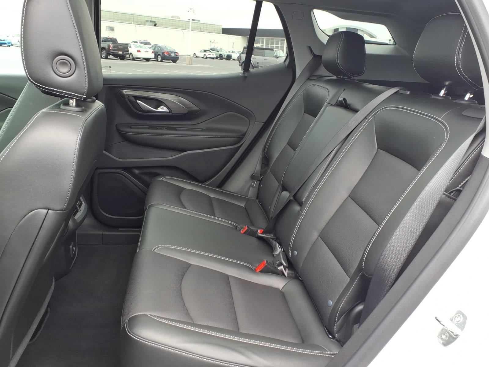 Certified 2022 GMC Terrain SLT w/ Elevation Edition AWD/4WD image 18