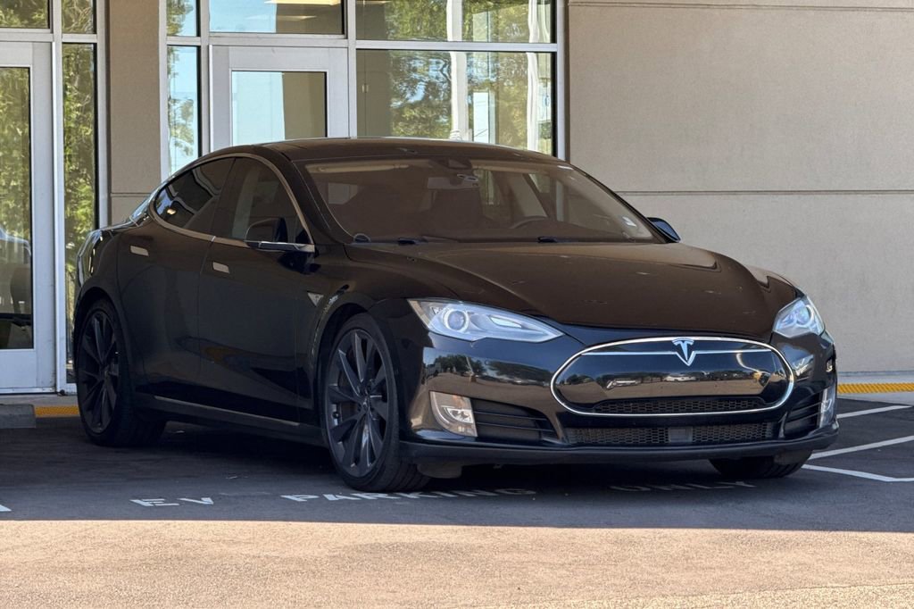 Used 2015 Tesla Model S 70D AWD/4WD image 2