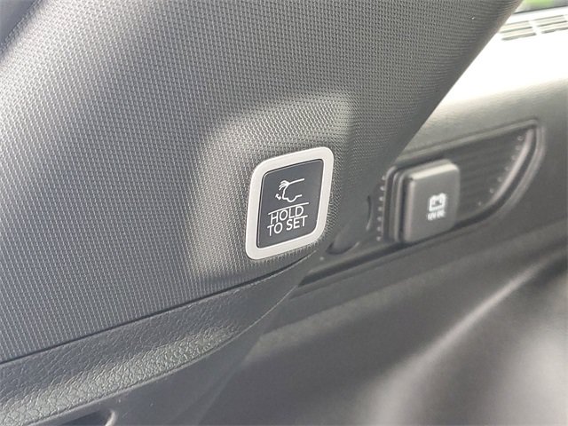 New 2026 Jeep Grand Cherokee Limited AWD/4WD image 9