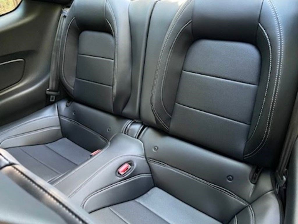 Used 2021 Ford Mustang GT Premium w/ GT Performance Package RWD image 3